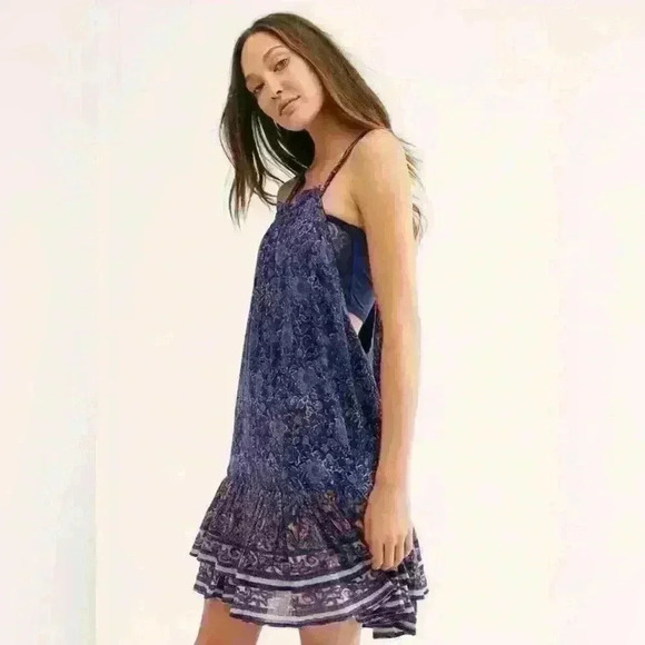Free People Dresses & Skirts - Like new! FREE PEOPLE LYLA SWINGY SLEEVELESS A-LINE PRINTED DRESS NAVY COMBO XS